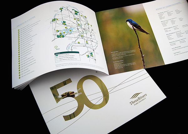 集團印刷紀念相冊設(shè)計公司