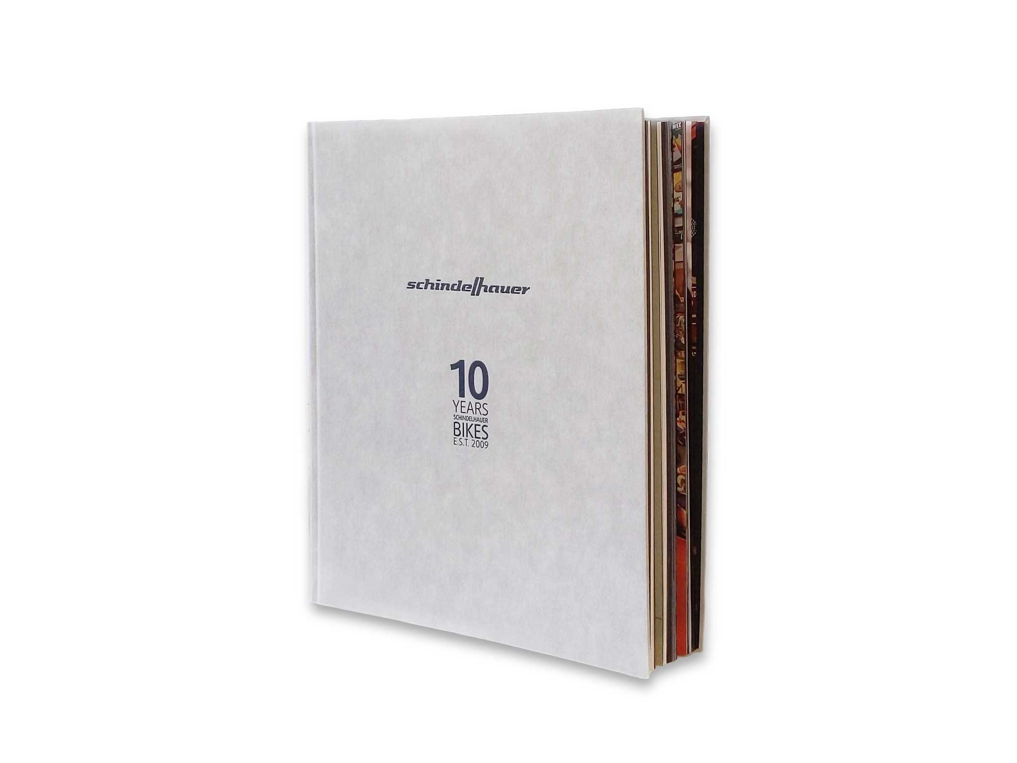 集團(tuán)設(shè)計(jì)一本相冊怎么收費(fèi)