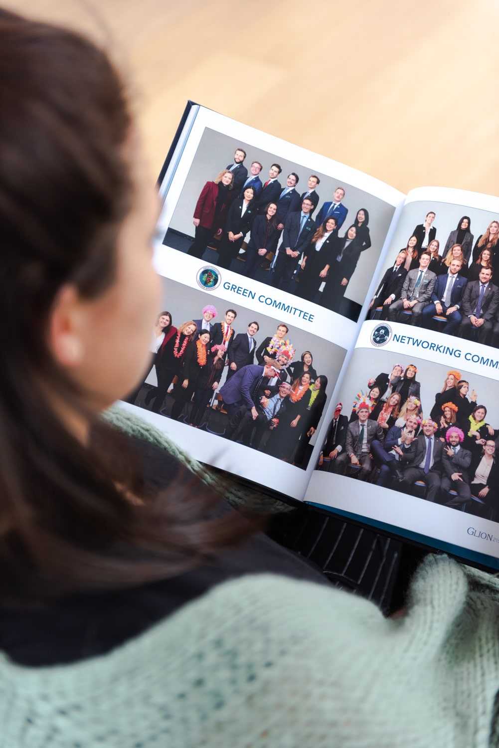 公司設(shè)計一本紀(jì)念冊制作